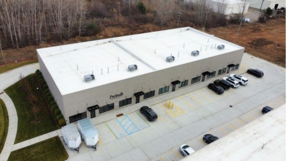 More Photos Of 15818-15874 Claire Ct, Macomb Warehouse For Lease