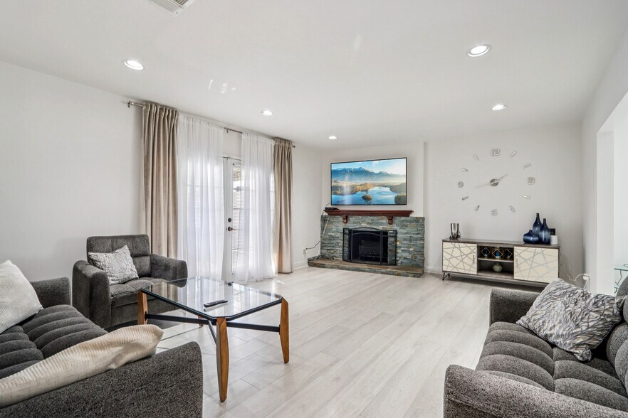 More Photos Of 16428 Halsted St, North Hills Multifamily For Sale