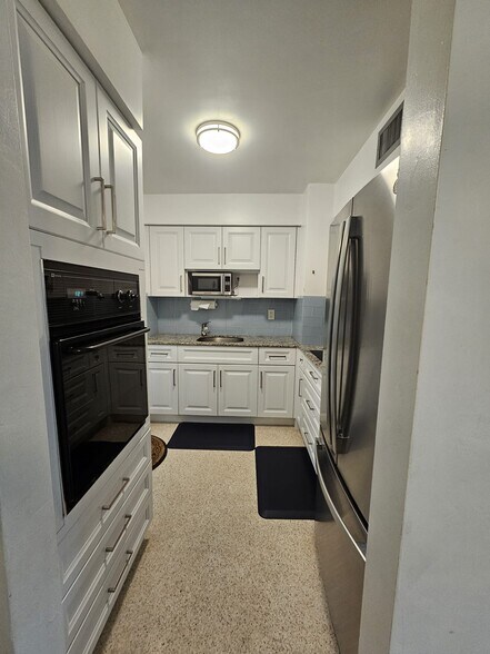 More Photos Of 4512 Seagrape Dr, Lauderdale-by-the-Sea Multifamily For Sale