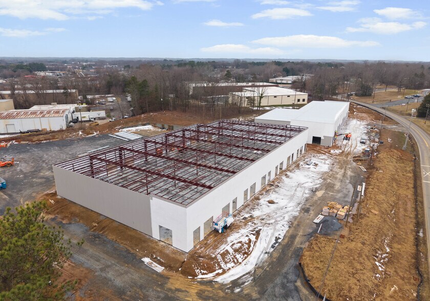 More Photos Of 10615 John Price rd, Charlotte Light Distribution For Lease