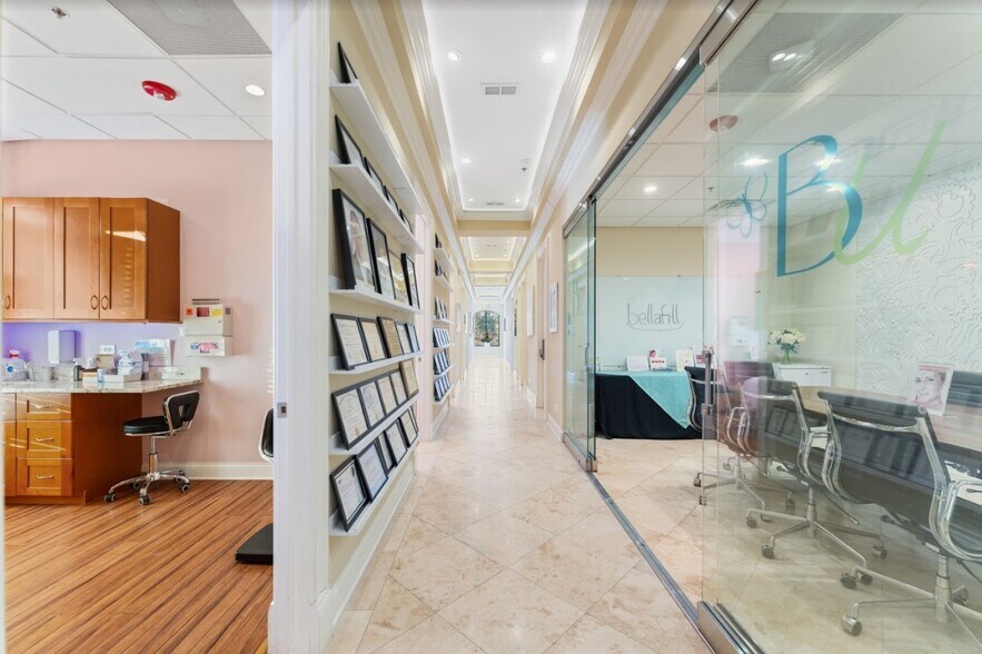 More Photos Of 230 E Ogden Ave, Hinsdale Medical For Lease