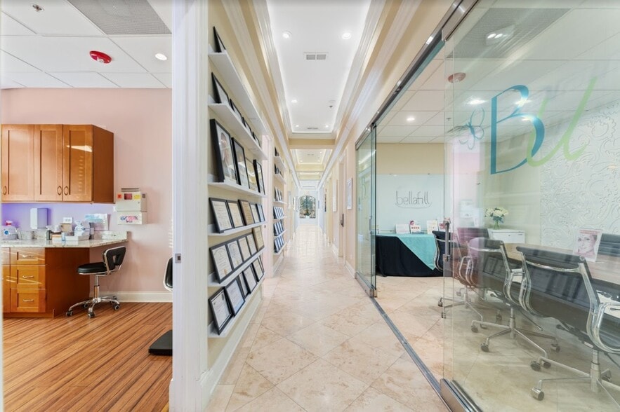 More Photos Of 230 E Ogden Ave, Hinsdale Medical For Sale