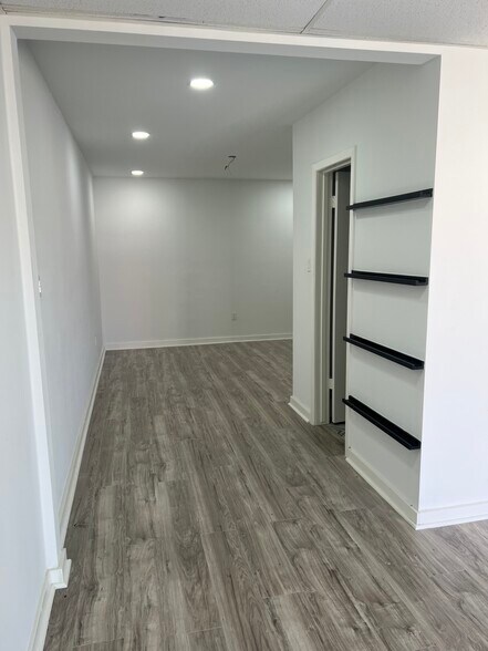 More Photos Of 12330 Knigge Cemetery Rd, Cypress Warehouse For Lease