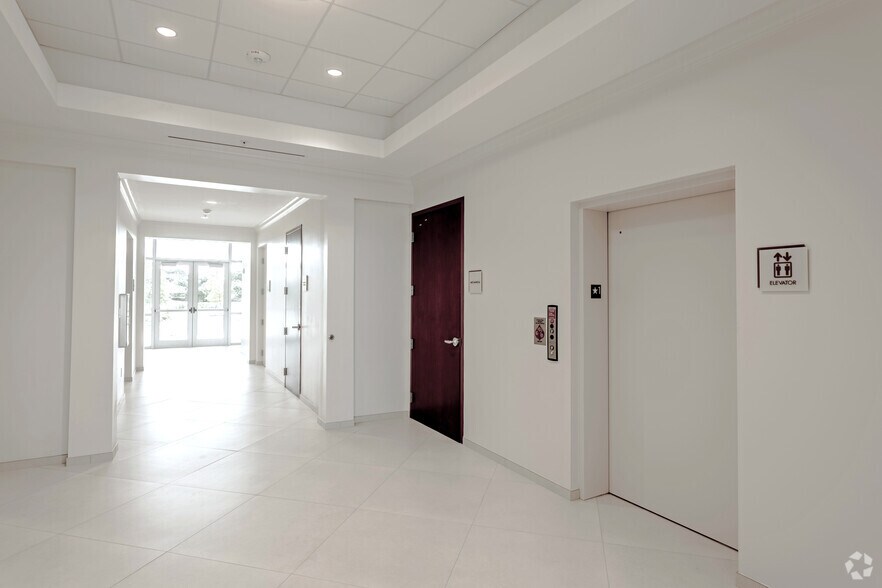 More Photos Of 1961 SW Park Pl, Port Saint Lucie Unknown For Lease