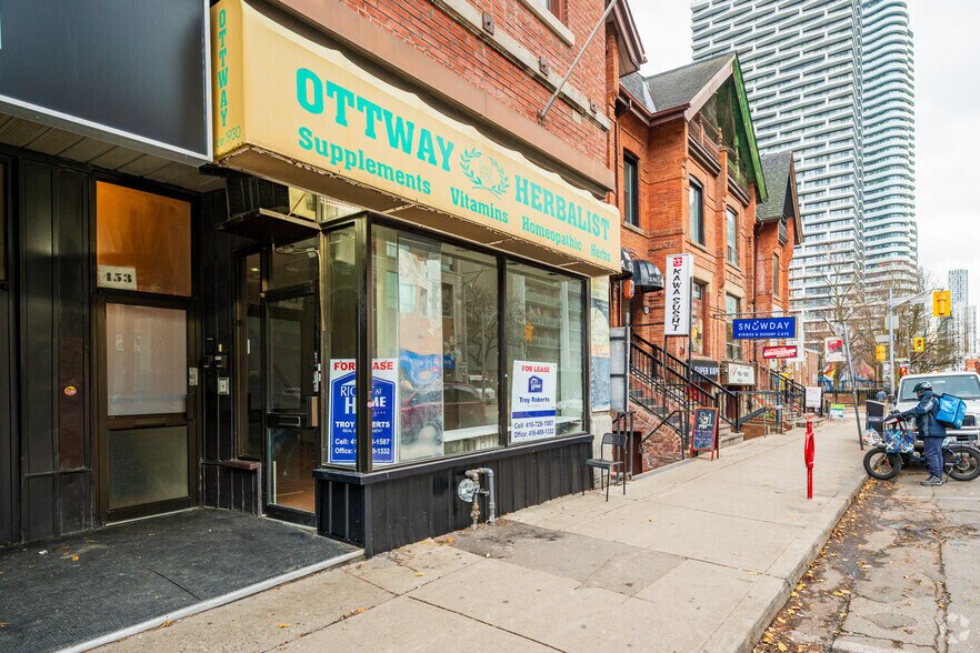 More Photos Of 453 Church St, Toronto Storefront Retail Residential For Lease