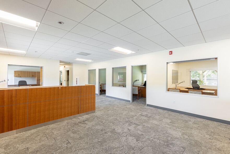 More Photos Of 1101 Vintage Ave, Saint Helena Office For Sale
