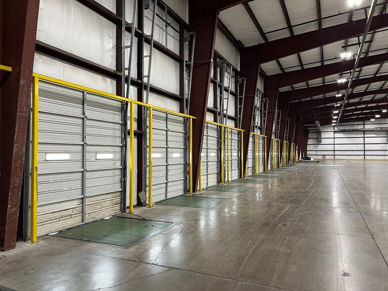 More Photos Of 5091 Dakota Ln, Denton Warehouse For Sale