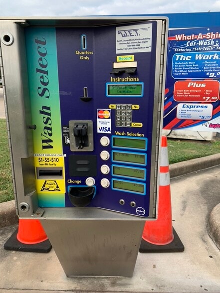 More Photos Of 3454 Texas 6 S, Houston Carwash For Sale