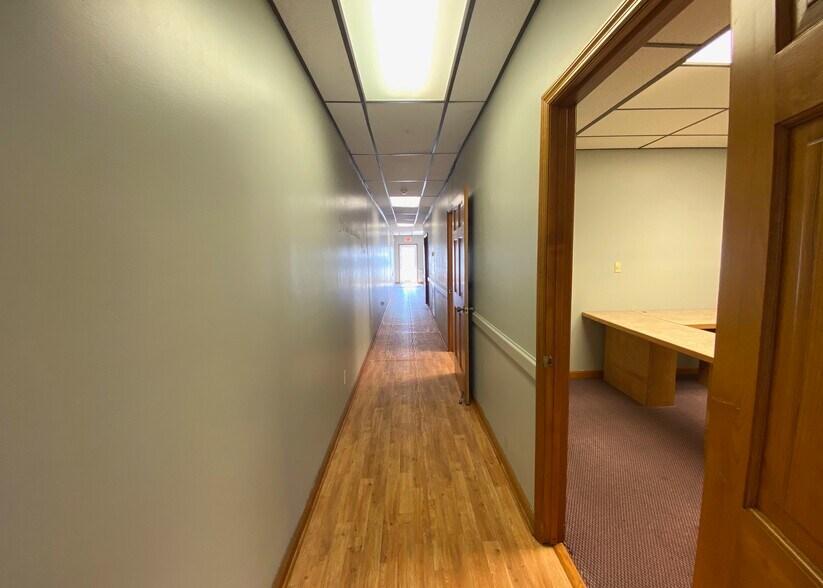 More Photos Of 3928 Dayton Blvd, Chattanooga Storefront For Sale