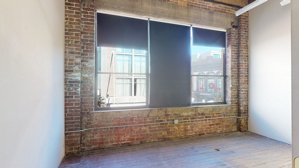 More Photos Of 3 Martin Luther King Jr Blvd, Savannah Restaurant For Sale