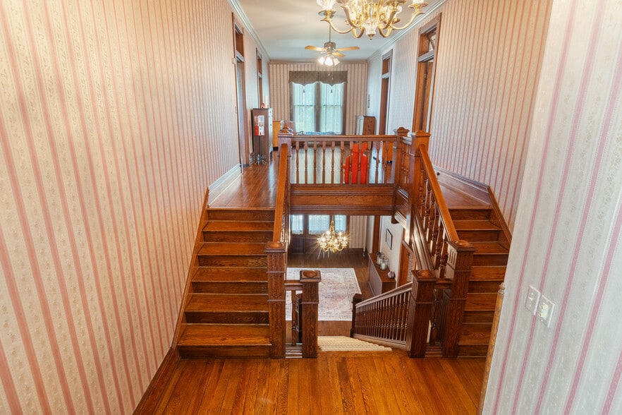 More Photos Of 639 Tower St, Tazewell Specialty For Sale