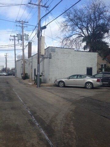 More Photos Of 16-18 E Burlington Ave, La Grange Storefront For Lease