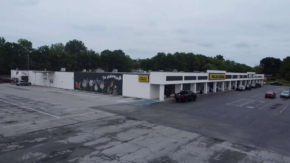 More Photos Of 200-240 Grove Ave SW, Cleveland Unknown For Lease