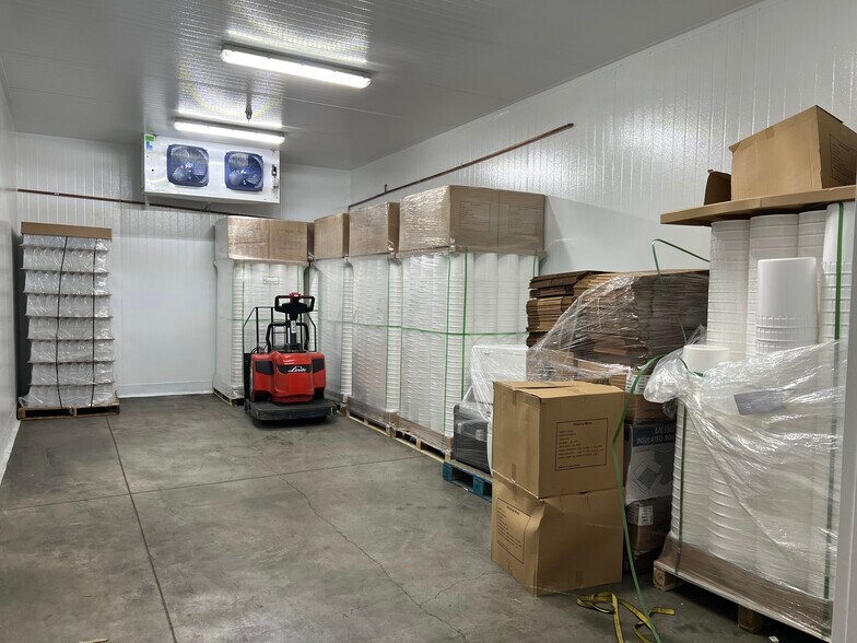 More Photos Of 8630 Garvey Ave, Rosemead Refrigeration Cold Storage For Sale
