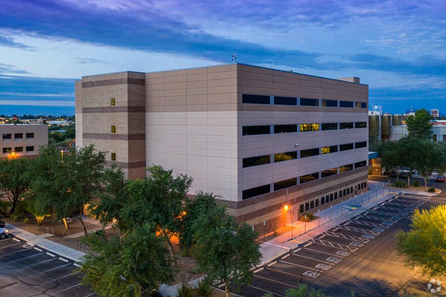 More Photos Of 6567 E Carondelet Dr, Tucson Hospital For Lease