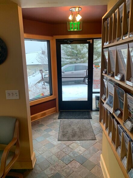 More Photos Of 4141 Old Sibley Memorial Hwy, Eagan Office For Sale
