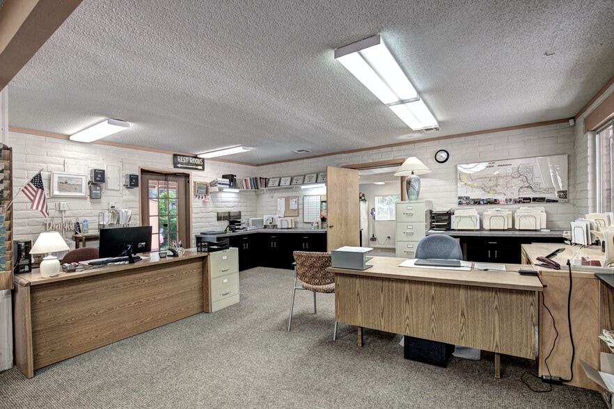 More Photos Of 1389 E Christopher Creek Loop, Payson Storefront Retail Office For Sale