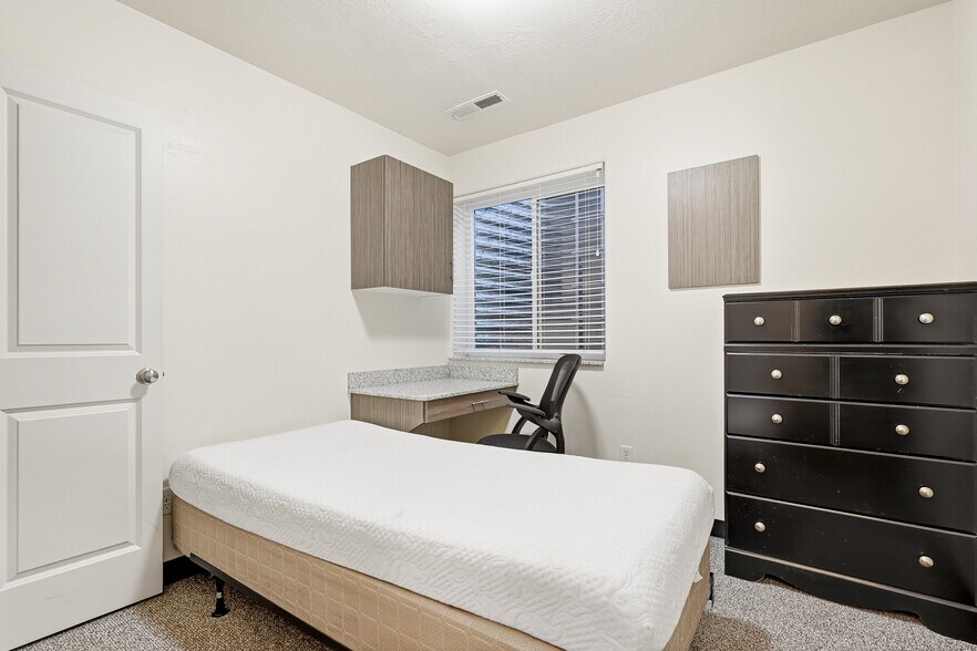 More Photos Of 119 N 800 W, Cedar City Apartments For Sale
