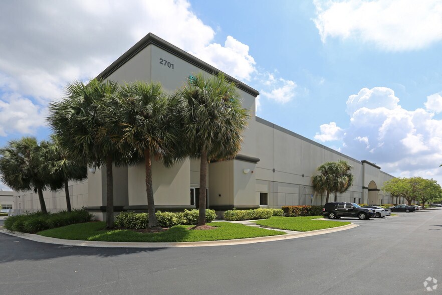 More Photos Of 2701 SW 145th Ave, Miramar Distribution For Lease