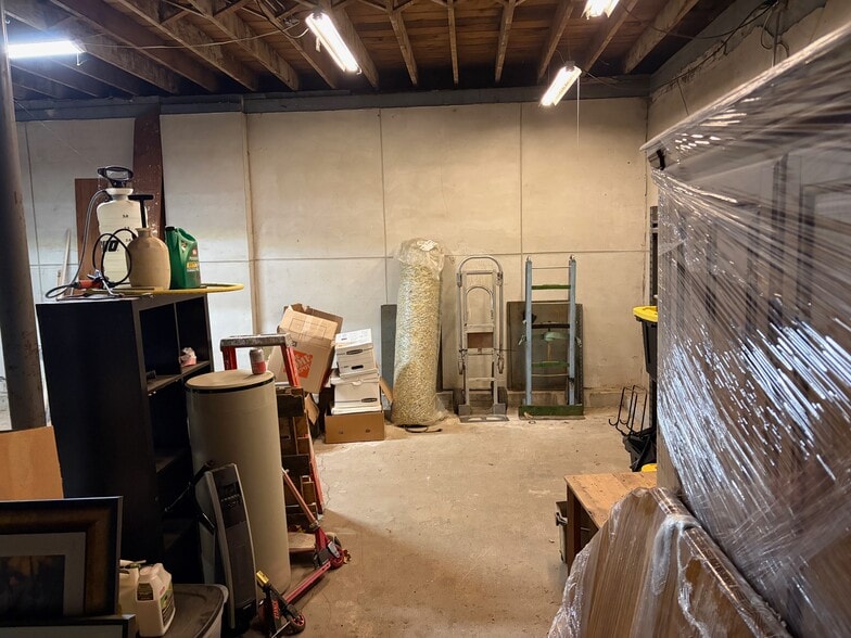 More Photos Of 112 Mill St, Linden Warehouse For Sale