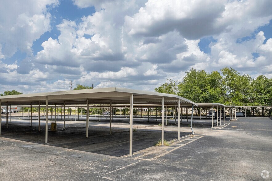 More Photos Of 519 N Sam Houston Pky E, Houston Medical For Lease