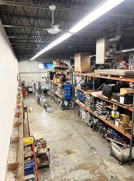 More Photos Of 1301 Brummel Dr, Elk Grove Village Warehouse For Sale