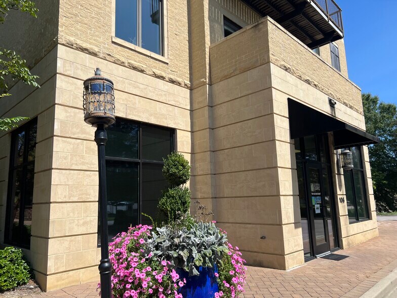 More Photos Of 1221 Bower Pky, Columbia Office Residential For Lease