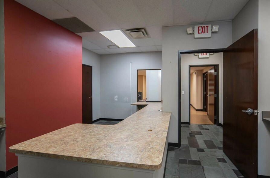 More Photos Of 15 E Kirby St, Detroit Apartments For Lease