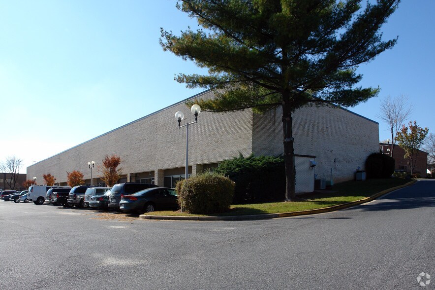 Primary Photo Of 8641-8705 Grovemont Cir, Gaithersburg Light Distribution For Lease