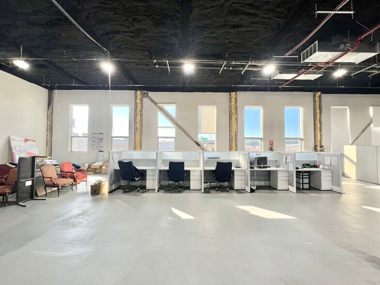 More Photos Of 84 14th St, Brooklyn Office For Lease