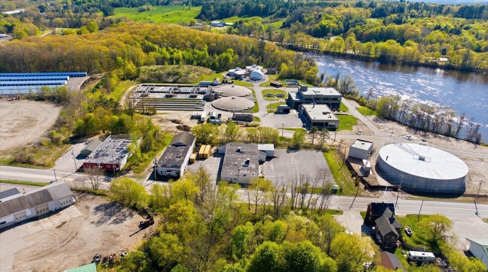 More Photos Of 551 Lincoln St, Lewiston Industrial For Sale