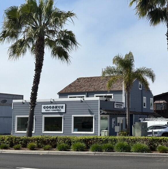 Primary Photo Of 2703 W Coast Hwy, Newport Beach Loft Creative Space For Lease