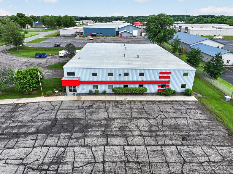 More Photos Of 1202 Sunridge Dr, Saint Cloud Warehouse For Sale