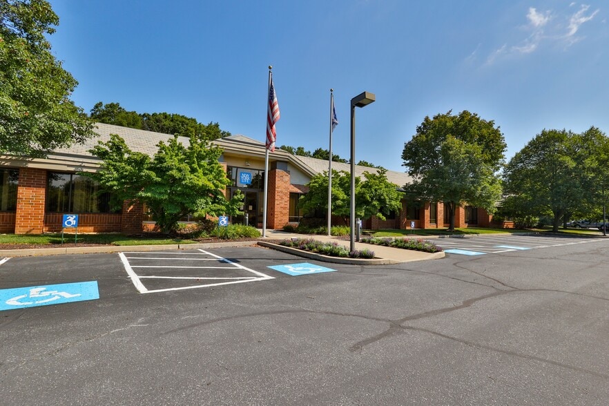 More Photos Of 1525 Valley Center Pky, Bethlehem Unknown For Lease