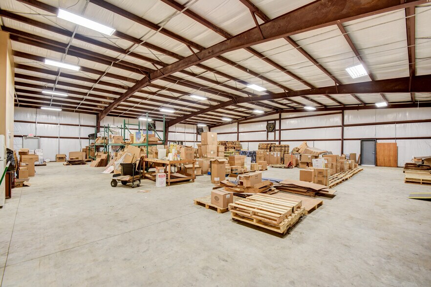 More Photos Of 24396 FM 2090 Rd, Splendora Light Distribution For Sale