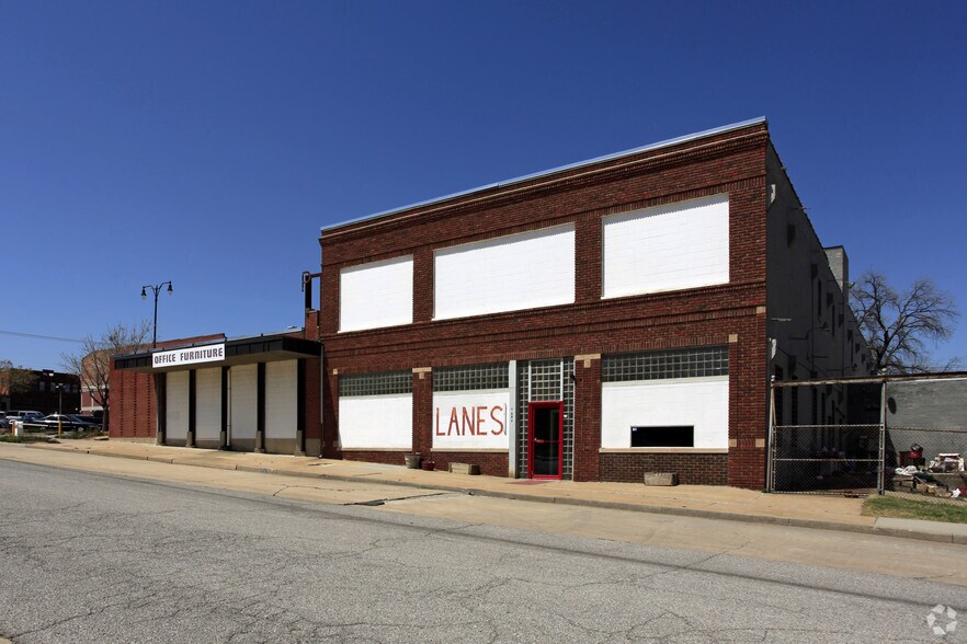 More Photos Of 11 NW 8th St, Oklahoma City Warehouse For Lease