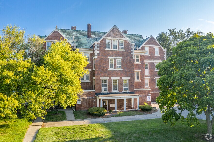 More Photos Of 541 W Wooster St, Bowling Green Office For Lease