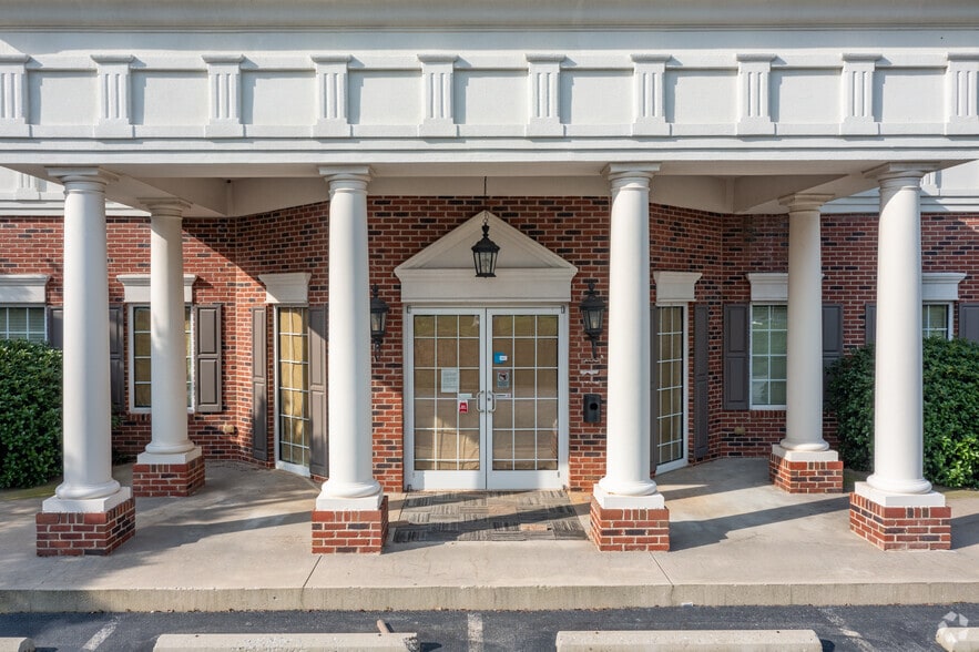 More Photos Of 3165 Maysville Rd, Commerce Bank For Sale