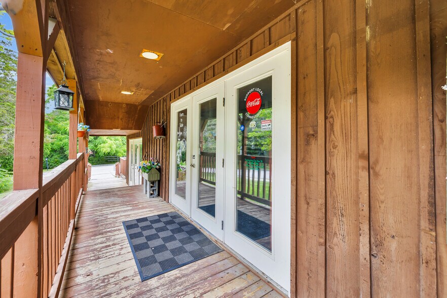 More Photos Of 678 Colonel Ledyard Hwy, Ledyard Storefront Retail Residential For Sale