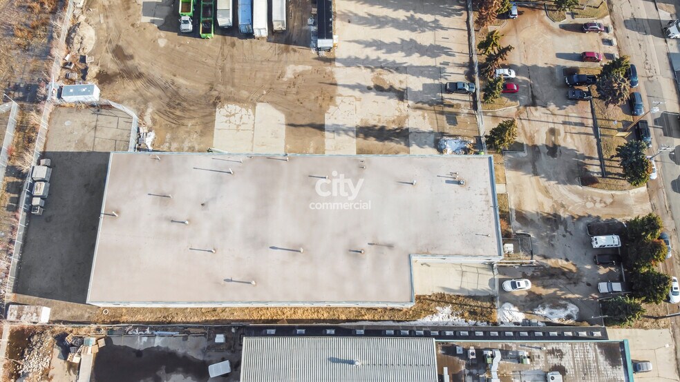 More Photos Of 11318-11320 143rd St NW, Edmonton Service For Lease