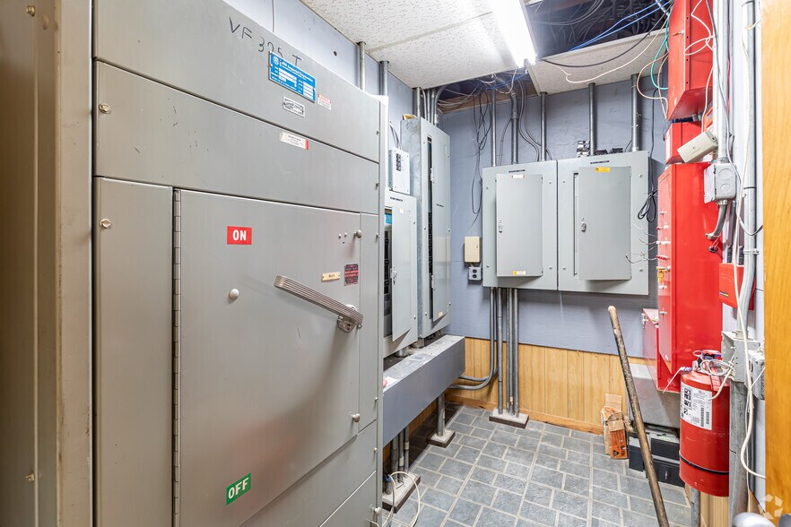 More Photos Of 20 Gorham Ave, Hamden Schools For Sale