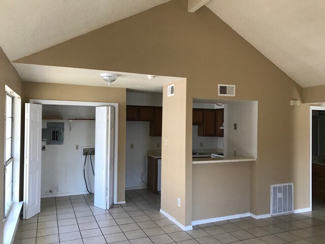 Primary Photo Of 612 Rue Saint Martin, Hammond Apartments For Sale