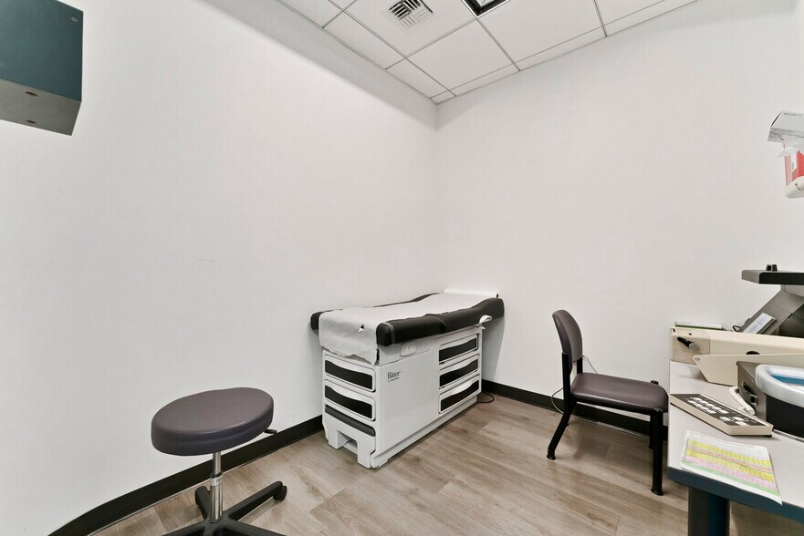 More Photos Of 17232 Red Hill Ave, Irvine Healthcare For Lease