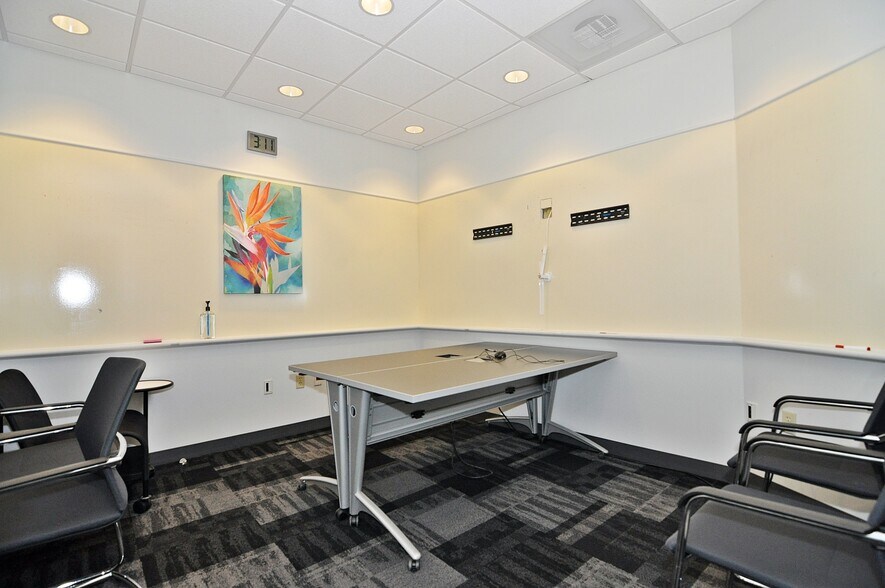 More Photos Of 1892 Preston White Dr, Reston Medical For Lease