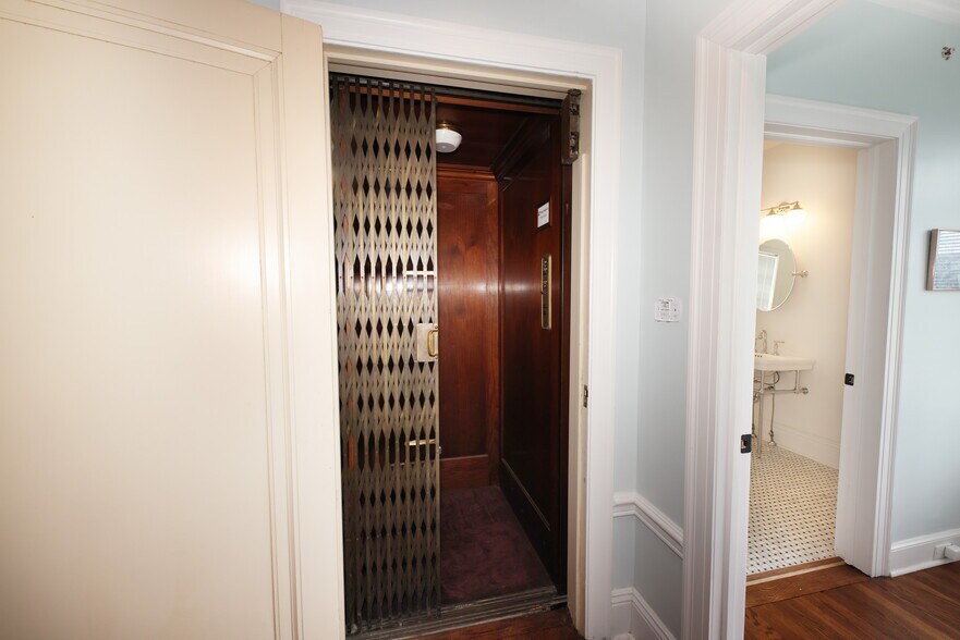 More Photos Of 12 Lotus Ave, Chester Specialty For Sale
