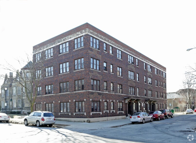 More Photos Of 846 N 15th St, Milwaukee Apartments For Sale