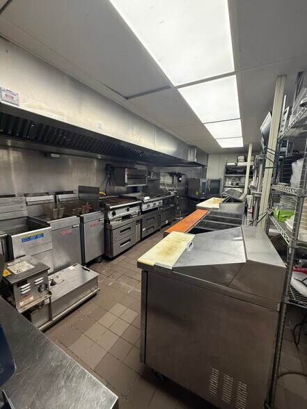 More Photos Of 3167 S Park Ave, Lackawanna Restaurant For Sale