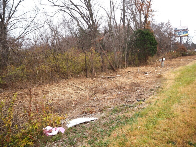 More Photos Of 4 Marian Dr, O'Fallon General Retail For Sale