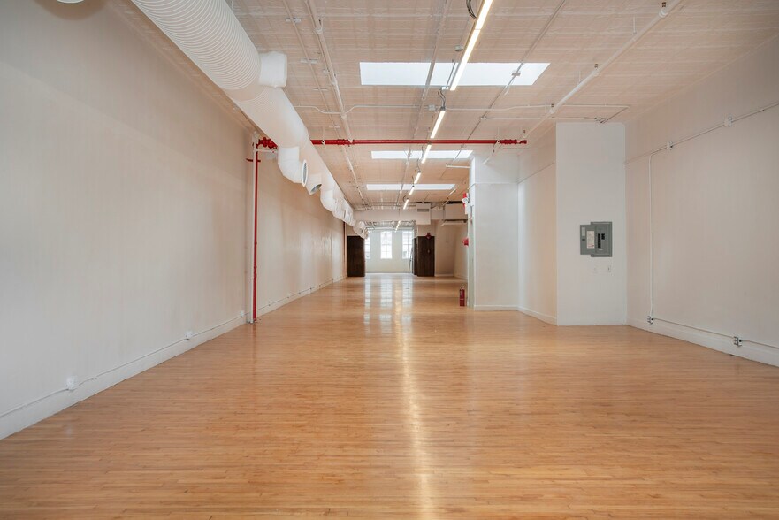 More Photos Of 447 Broadway, New York Loft Creative Space For Lease