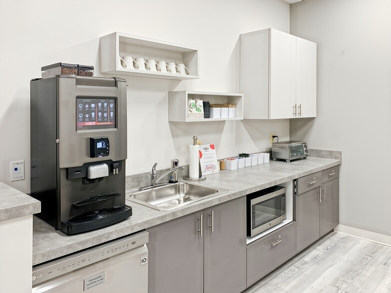 More Photos Of 1000 Lafayette Blvd, Bridgeport Coworking Space